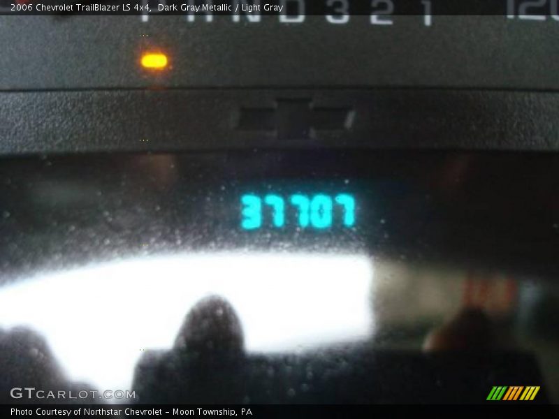 Dark Gray Metallic / Light Gray 2006 Chevrolet TrailBlazer LS 4x4