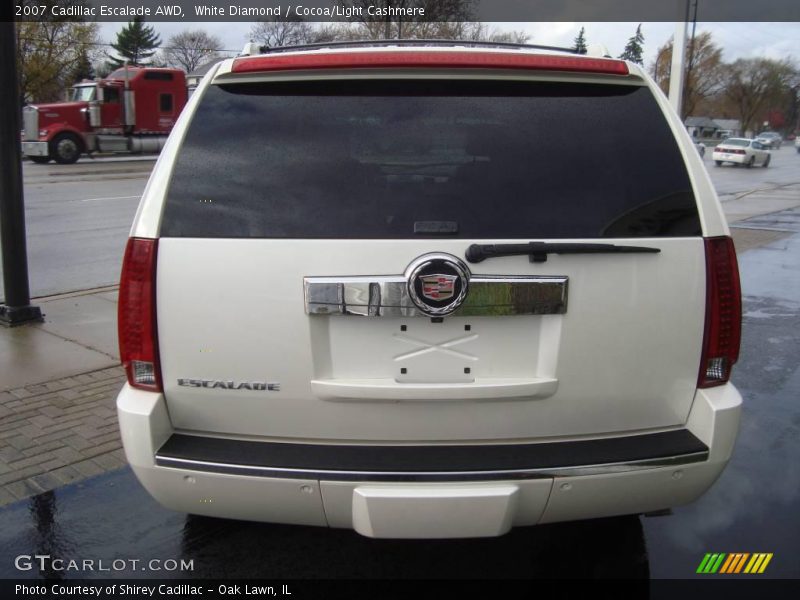 White Diamond / Cocoa/Light Cashmere 2007 Cadillac Escalade AWD