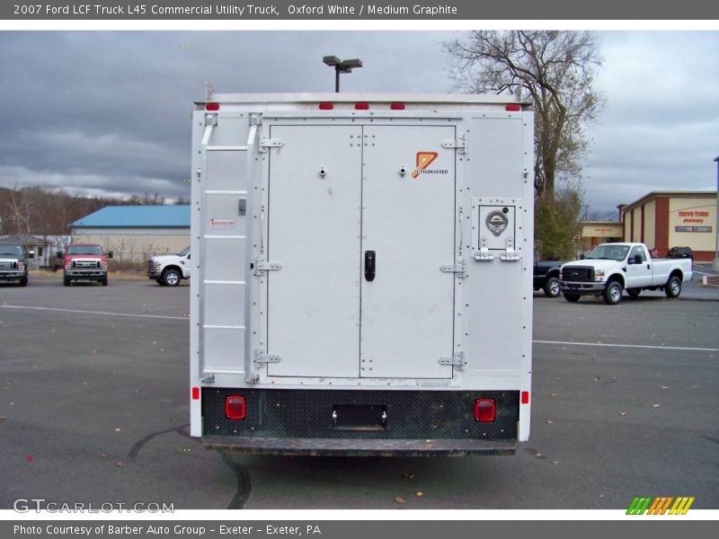 Oxford White / Medium Graphite 2007 Ford LCF Truck L45 Commercial Utility Truck