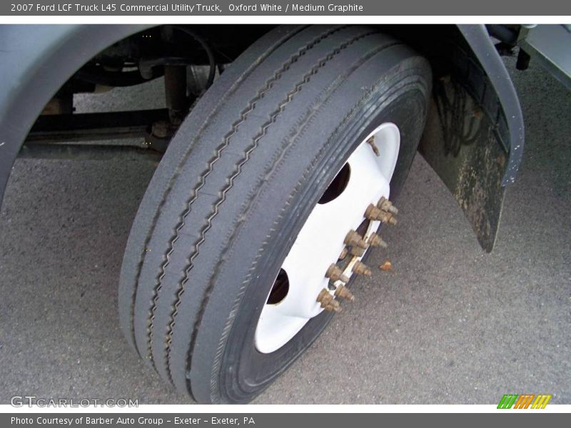 Oxford White / Medium Graphite 2007 Ford LCF Truck L45 Commercial Utility Truck