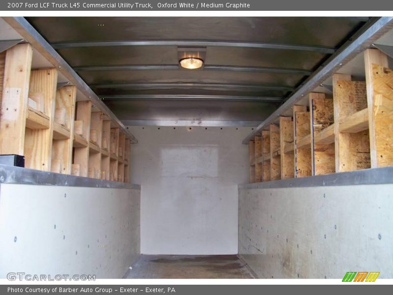 Oxford White / Medium Graphite 2007 Ford LCF Truck L45 Commercial Utility Truck