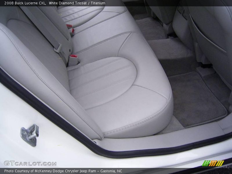 White Diamond Tricoat / Titanium 2008 Buick Lucerne CXL