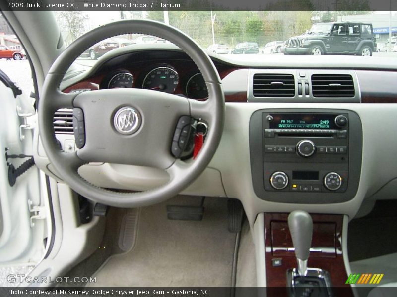 White Diamond Tricoat / Titanium 2008 Buick Lucerne CXL