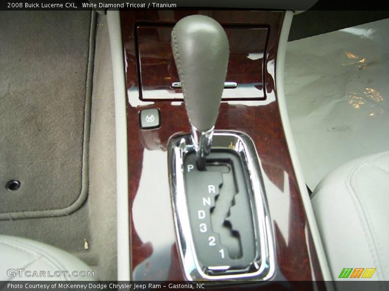 White Diamond Tricoat / Titanium 2008 Buick Lucerne CXL