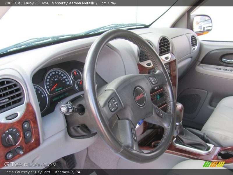 Monterey Maroon Metallic / Light Gray 2005 GMC Envoy SLT 4x4
