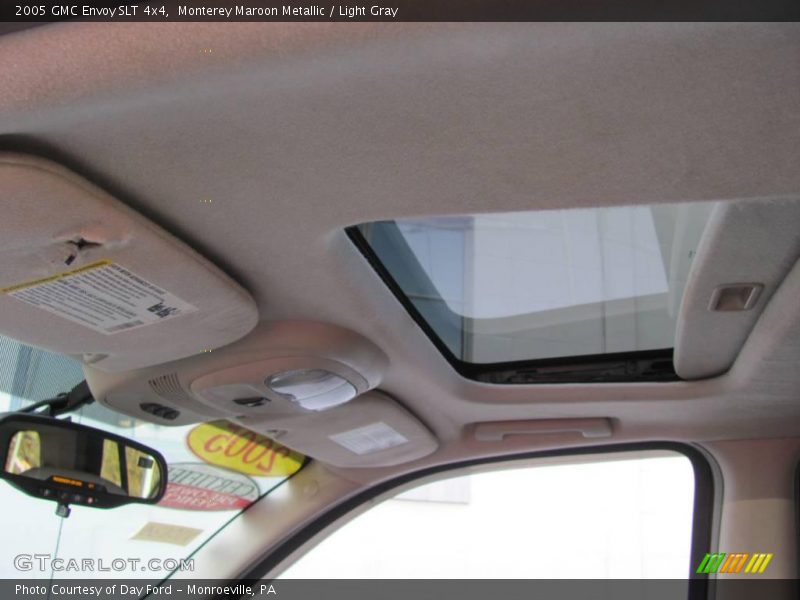 Monterey Maroon Metallic / Light Gray 2005 GMC Envoy SLT 4x4