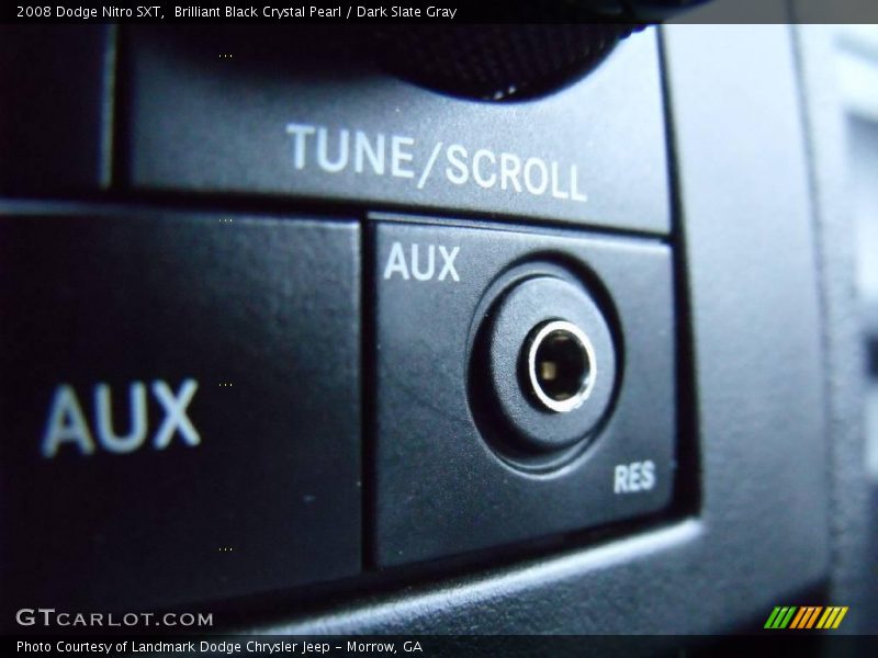 Brilliant Black Crystal Pearl / Dark Slate Gray 2008 Dodge Nitro SXT