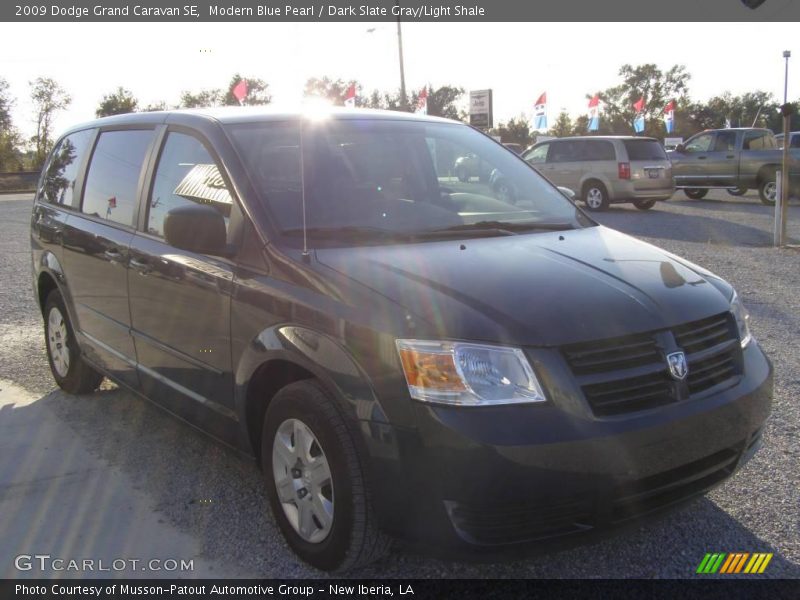 Modern Blue Pearl / Dark Slate Gray/Light Shale 2009 Dodge Grand Caravan SE
