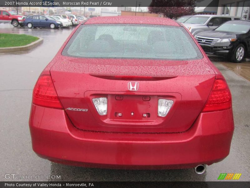 Moroccan Red Pearl / Gray 2007 Honda Accord SE Sedan