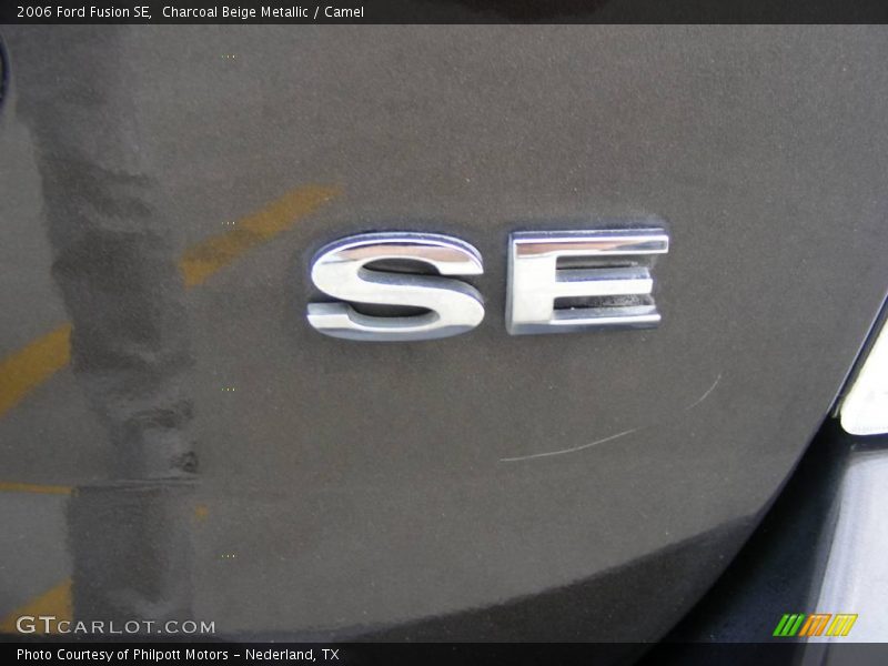 Charcoal Beige Metallic / Camel 2006 Ford Fusion SE
