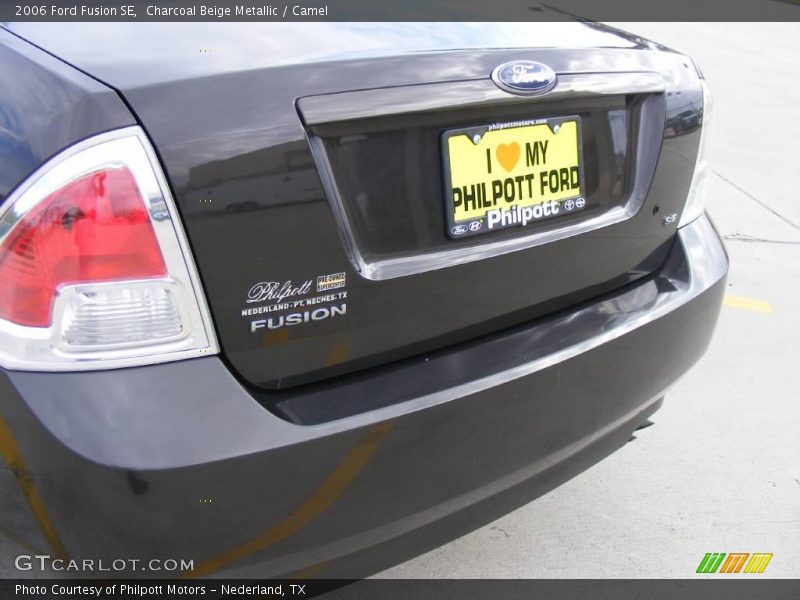 Charcoal Beige Metallic / Camel 2006 Ford Fusion SE