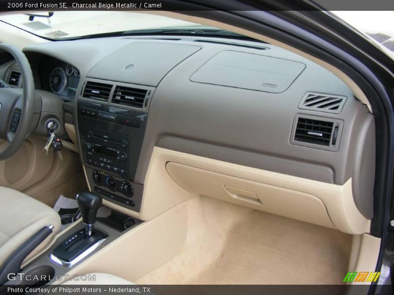 Charcoal Beige Metallic / Camel 2006 Ford Fusion SE