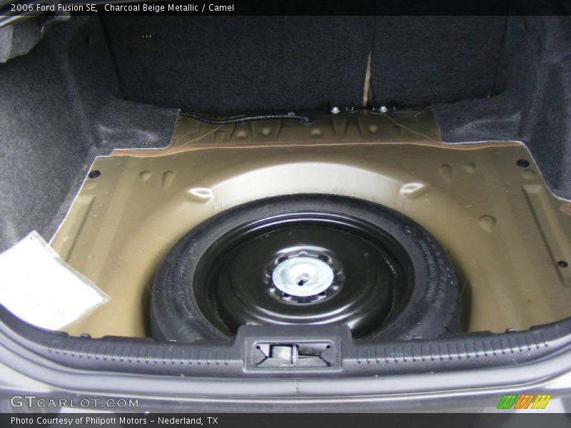 Charcoal Beige Metallic / Camel 2006 Ford Fusion SE