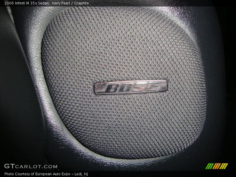 Ivory Pearl / Graphite 2006 Infiniti M 35x Sedan
