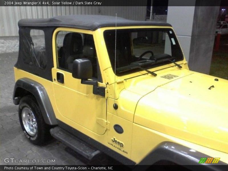 Solar Yellow / Dark Slate Gray 2004 Jeep Wrangler X 4x4