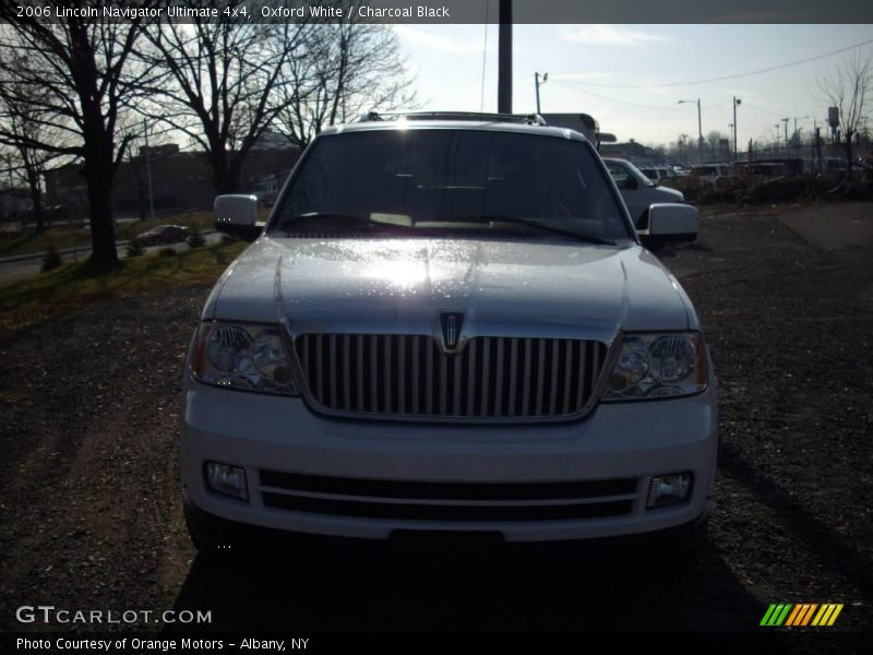 Oxford White / Charcoal Black 2006 Lincoln Navigator Ultimate 4x4