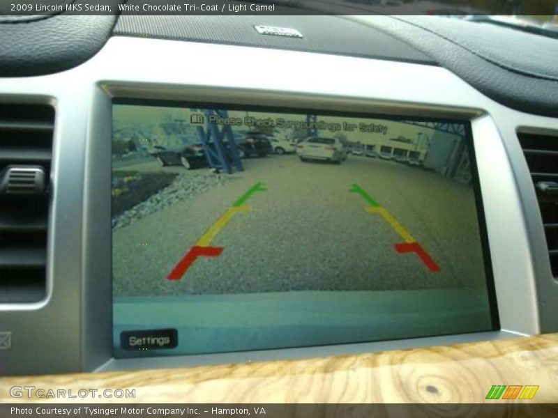 White Chocolate Tri-Coat / Light Camel 2009 Lincoln MKS Sedan