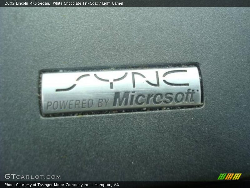 White Chocolate Tri-Coat / Light Camel 2009 Lincoln MKS Sedan