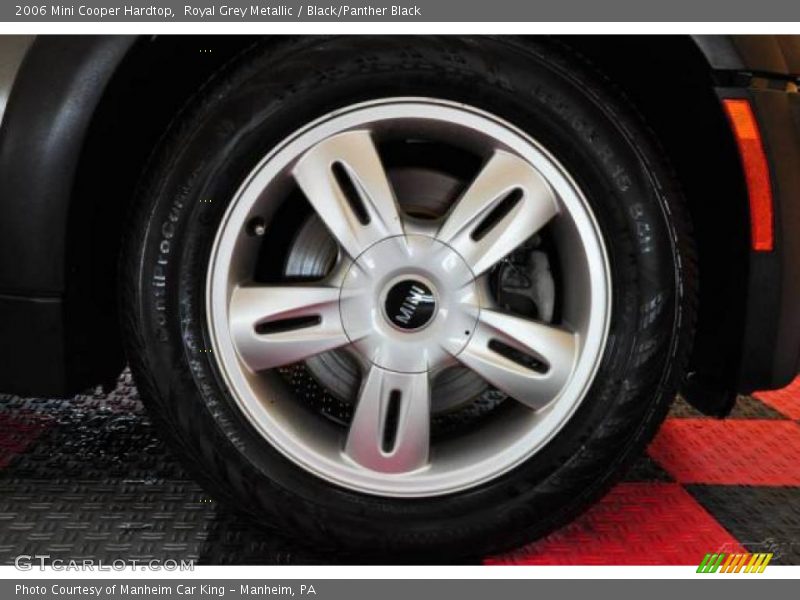 Royal Grey Metallic / Black/Panther Black 2006 Mini Cooper Hardtop