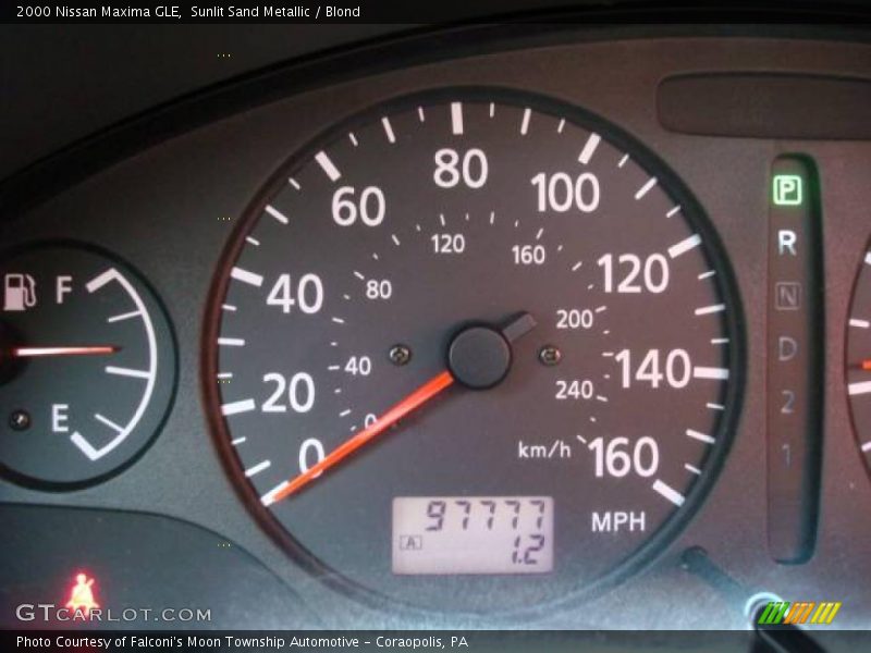 Sunlit Sand Metallic / Blond 2000 Nissan Maxima GLE