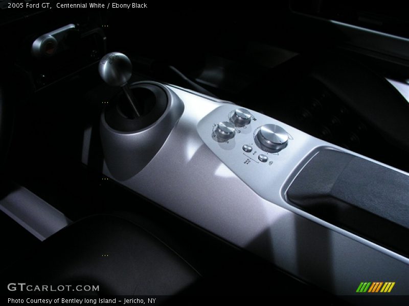 Centennial White / Ebony Black 2005 Ford GT