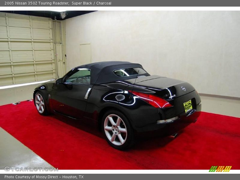Super Black / Charcoal 2005 Nissan 350Z Touring Roadster