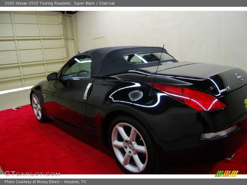 Super Black / Charcoal 2005 Nissan 350Z Touring Roadster