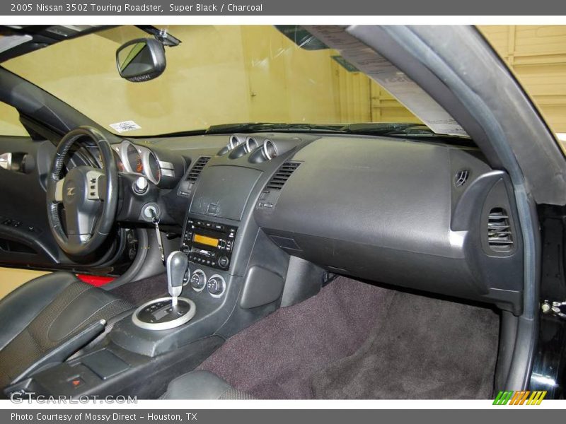 Super Black / Charcoal 2005 Nissan 350Z Touring Roadster