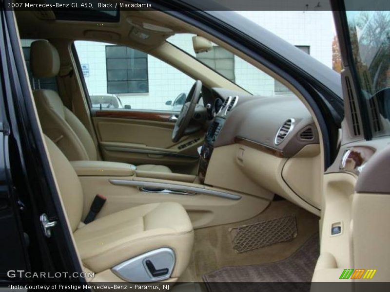 Black / Macadamia 2007 Mercedes-Benz GL 450