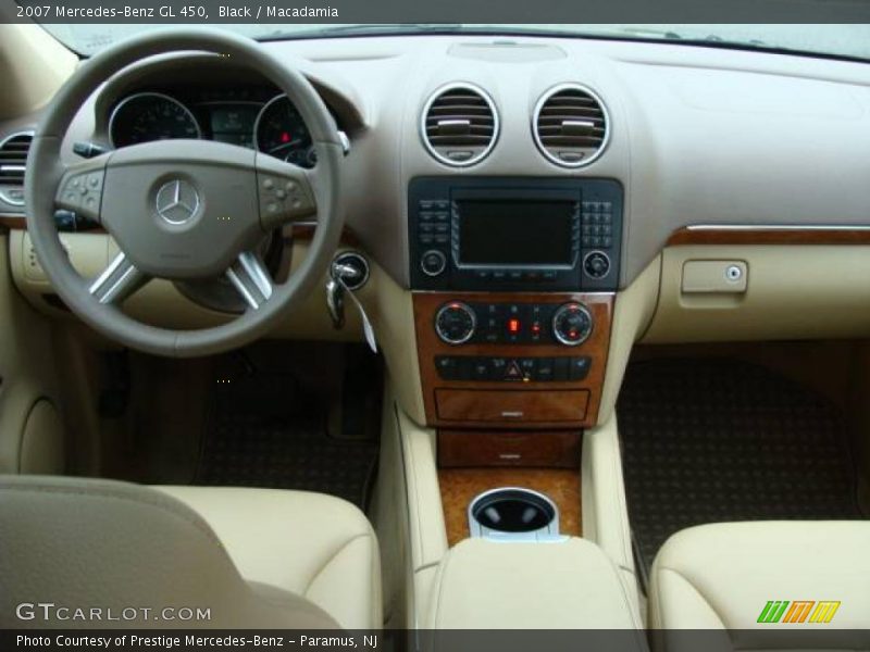 Black / Macadamia 2007 Mercedes-Benz GL 450