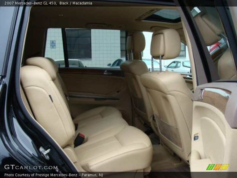 Black / Macadamia 2007 Mercedes-Benz GL 450
