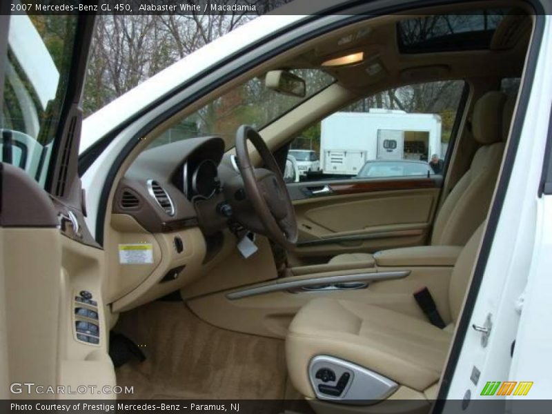 Alabaster White / Macadamia 2007 Mercedes-Benz GL 450