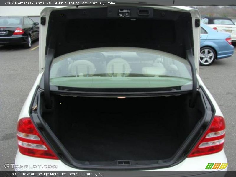 Arctic White / Stone 2007 Mercedes-Benz C 280 4Matic Luxury