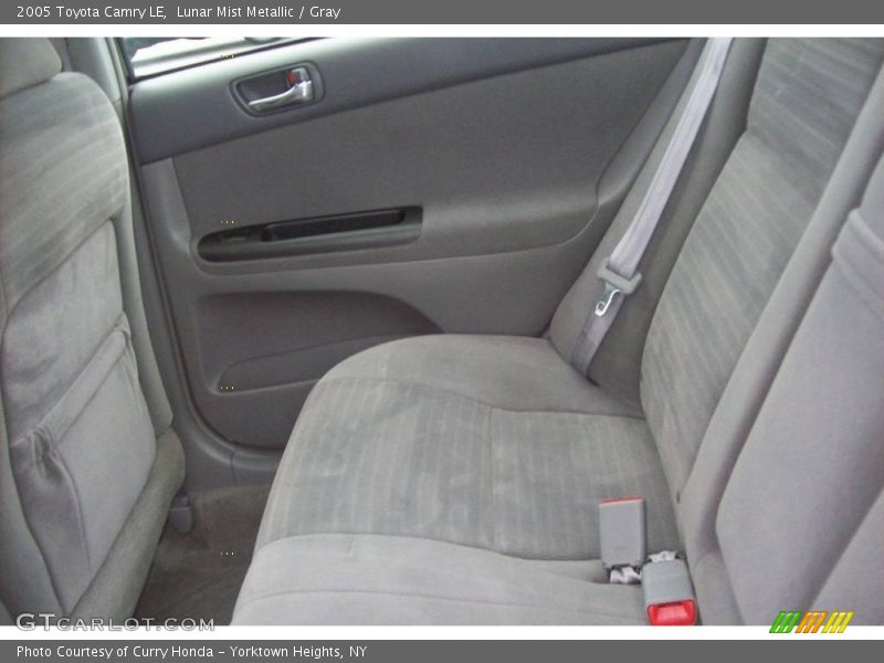Lunar Mist Metallic / Gray 2005 Toyota Camry LE