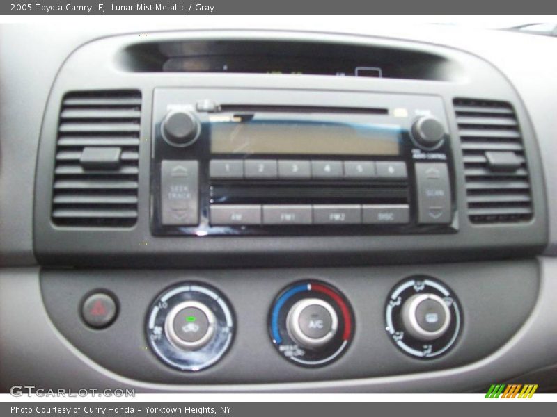 Lunar Mist Metallic / Gray 2005 Toyota Camry LE