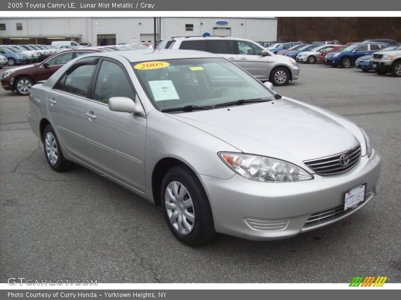 Lunar Mist Metallic / Gray 2005 Toyota Camry LE