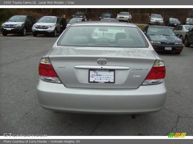 Lunar Mist Metallic / Gray 2005 Toyota Camry LE