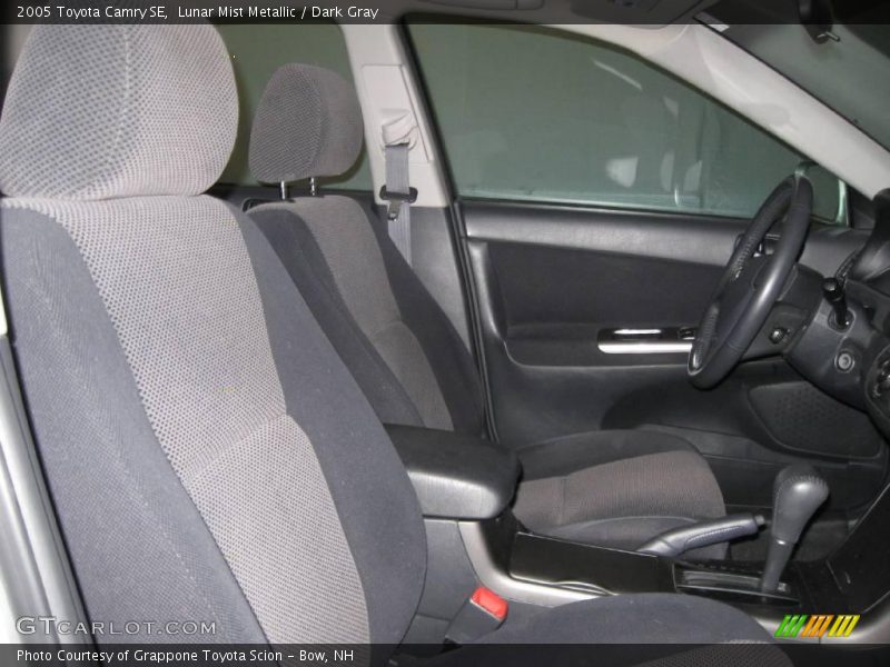 Lunar Mist Metallic / Dark Gray 2005 Toyota Camry SE