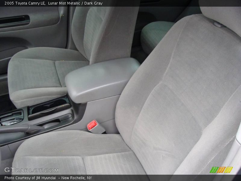 Lunar Mist Metallic / Dark Gray 2005 Toyota Camry LE
