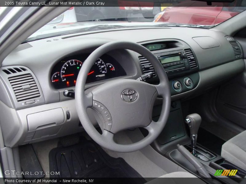 Lunar Mist Metallic / Dark Gray 2005 Toyota Camry LE