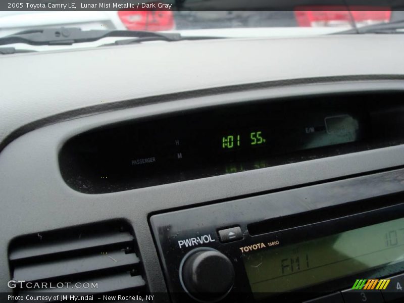 Lunar Mist Metallic / Dark Gray 2005 Toyota Camry LE