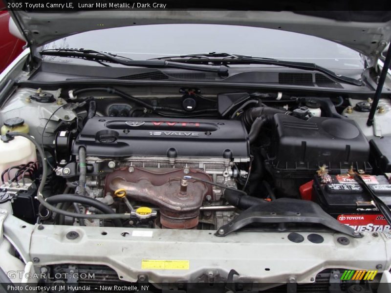 Lunar Mist Metallic / Dark Gray 2005 Toyota Camry LE