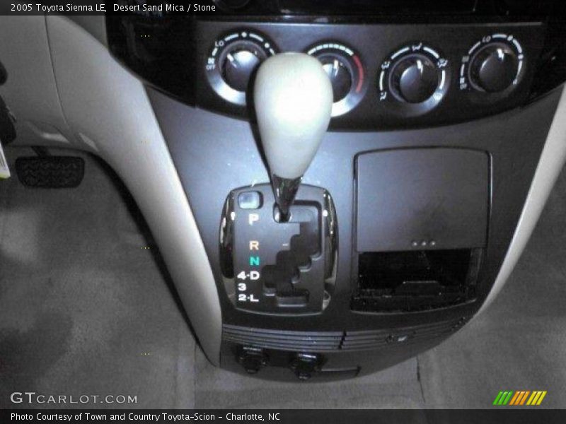 Desert Sand Mica / Stone 2005 Toyota Sienna LE