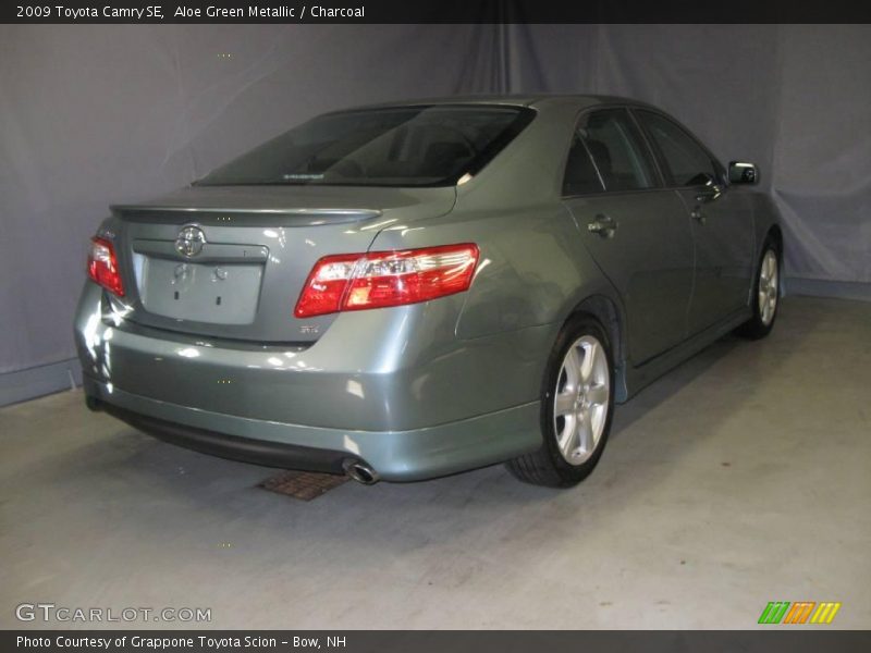 Aloe Green Metallic / Charcoal 2009 Toyota Camry SE