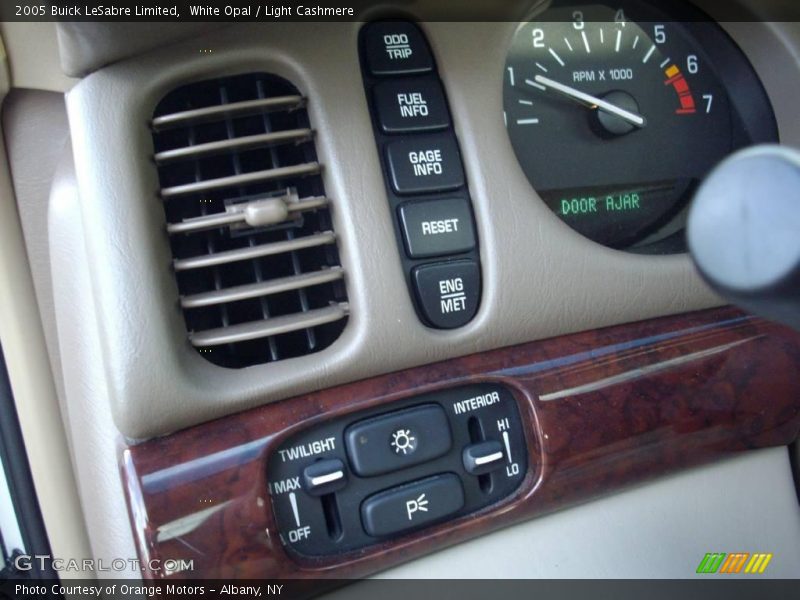 White Opal / Light Cashmere 2005 Buick LeSabre Limited