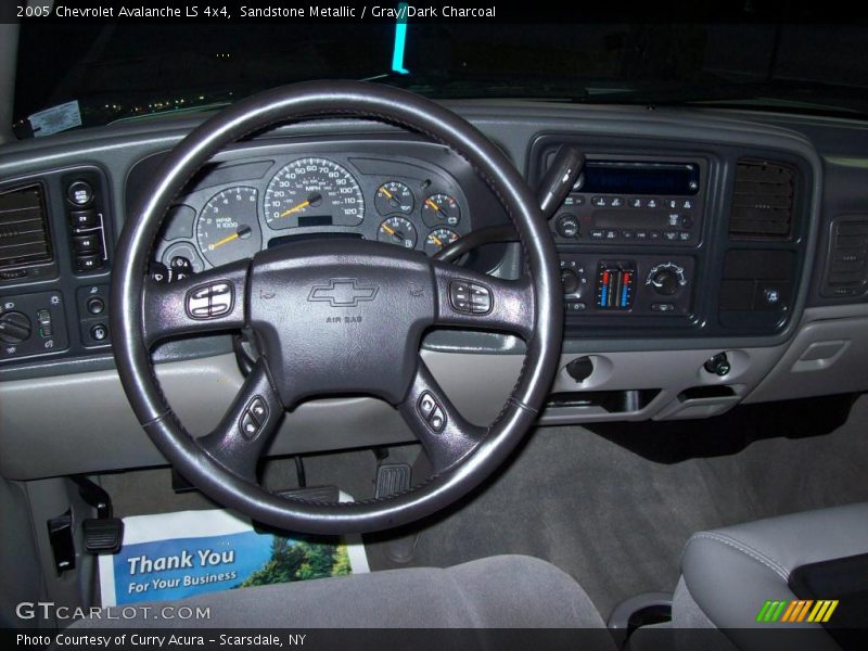 Sandstone Metallic / Gray/Dark Charcoal 2005 Chevrolet Avalanche LS 4x4