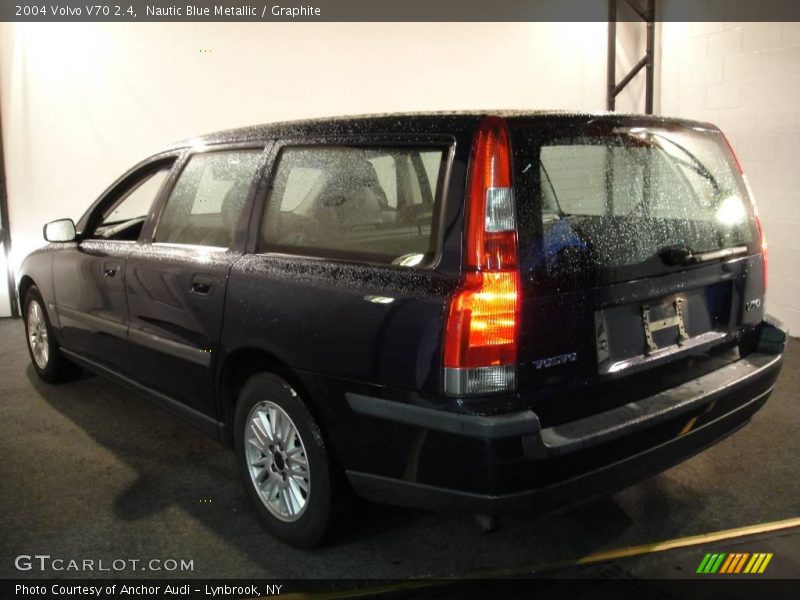 Nautic Blue Metallic / Graphite 2004 Volvo V70 2.4