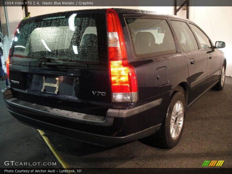 Nautic Blue Metallic / Graphite 2004 Volvo V70 2.4