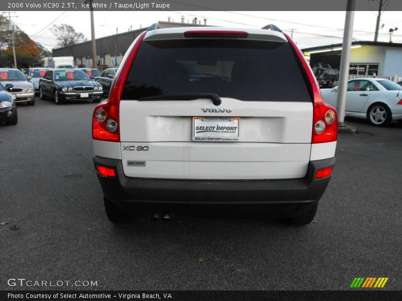 Ice White / Taupe/Light Taupe 2006 Volvo XC90 2.5T