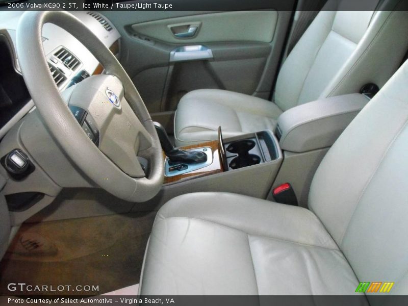 Ice White / Taupe/Light Taupe 2006 Volvo XC90 2.5T